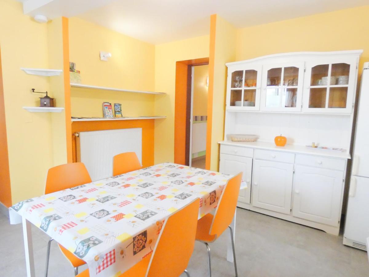 La Petite Ferme De Pouillon - Parc Animalier - Aire De Loisirs Bed & Breakfast Exterior photo
