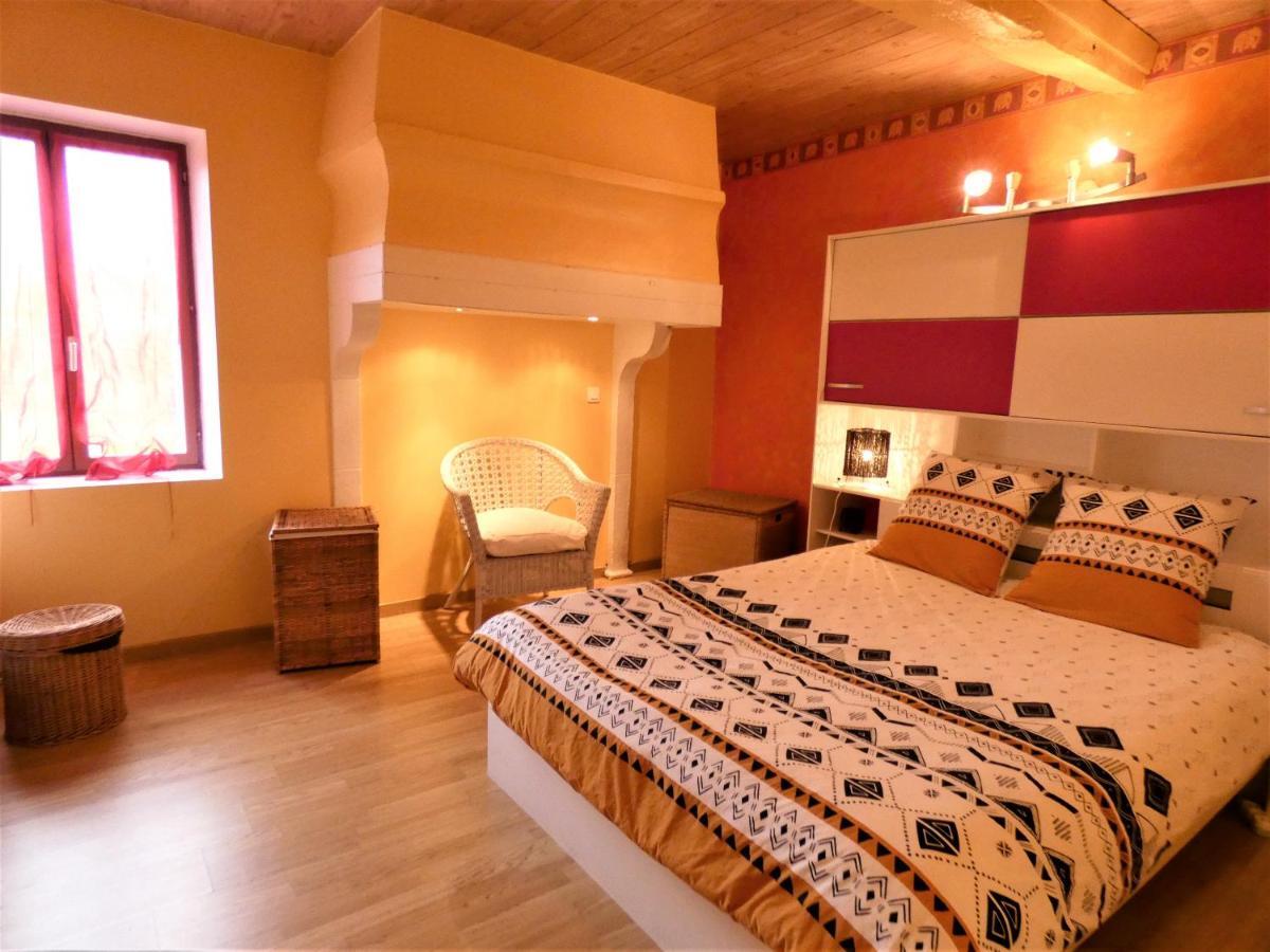 La Petite Ferme De Pouillon - Parc Animalier - Aire De Loisirs Bed & Breakfast Exterior photo